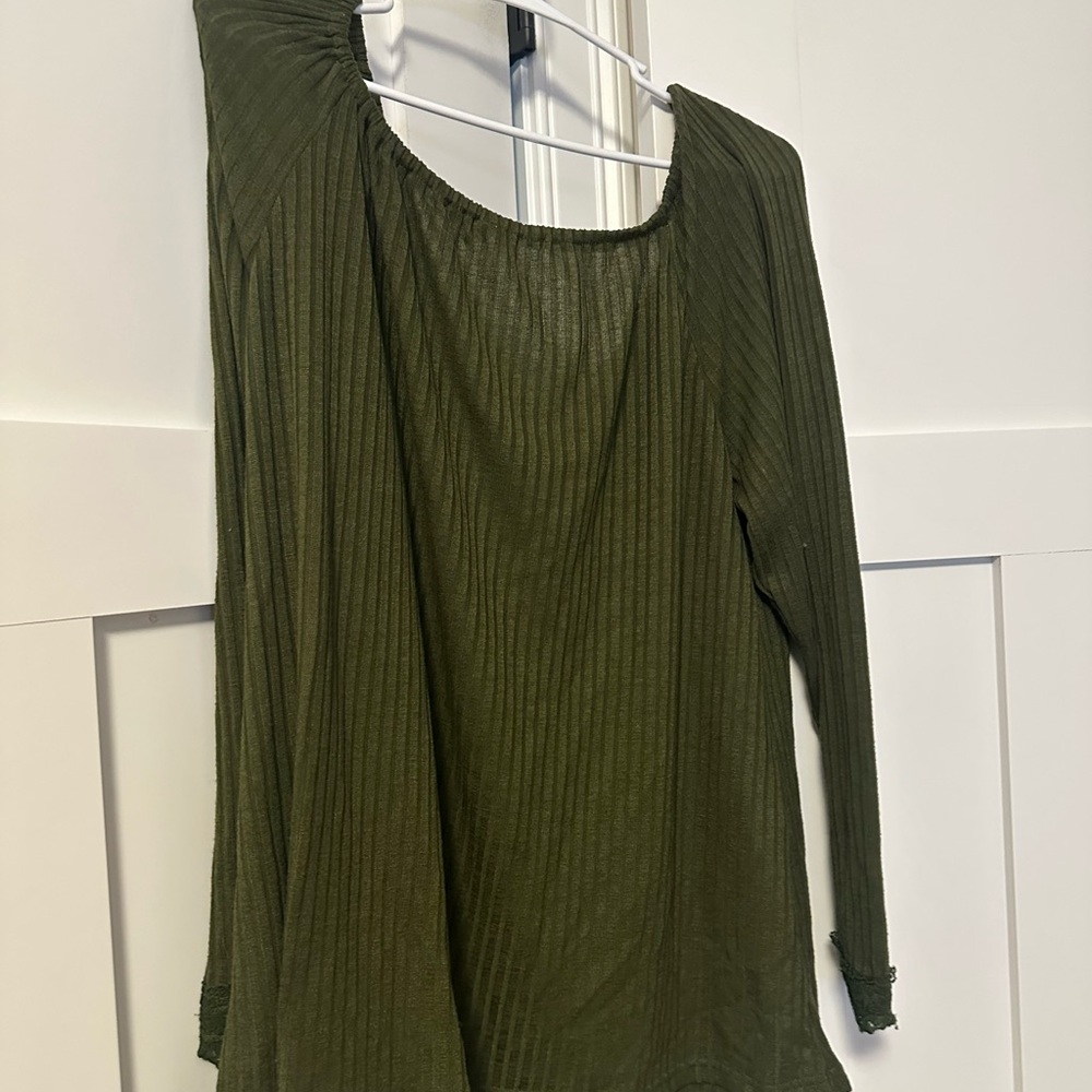 BloomChic Forest Green Lace Accent Blouse - Picture 3 of 5